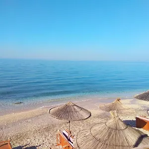 Appartamento Pano, Qeparo